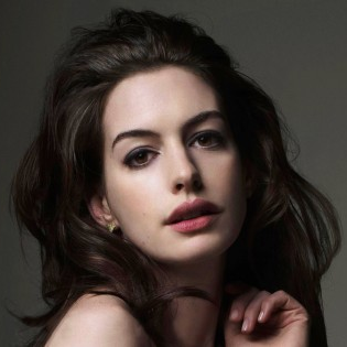 Anne hathaway
